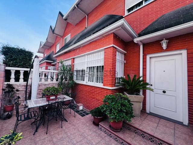 Casa en venta en Atzavares, el Baix Vinalopó