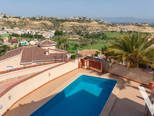 Casa en venta en Quesada, Urbanización Pueblo Lucero