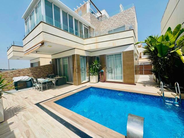 Casa en venta en Quesada