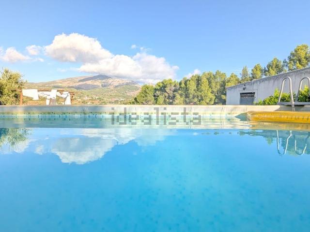 Casa en venta en el Comtat, Valencia