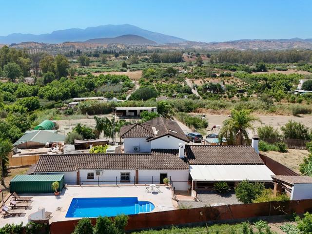 Casa en venta en Coín, El Rodeo Casa en venta en Coín, El Rodeo