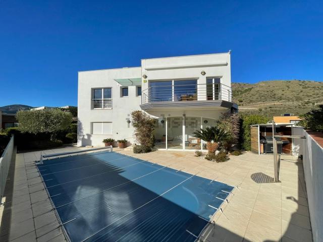 Casa en venta en Alt Empordà, Catalunya