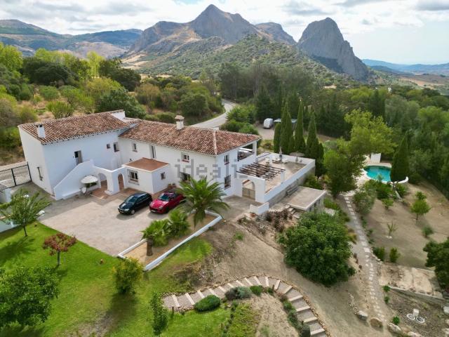 Casa en venta en Alfarnate, Málaga