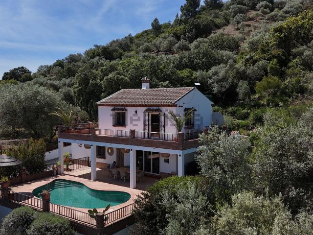 Casa en venta en Barriada los Ventorros, La Axarquía