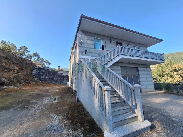 Chalet en venta en O Ribeiro, Galicia