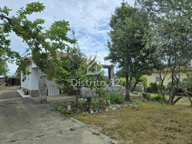 Chalet en venta en Camarma De Esteruelas, Madrid