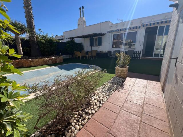 Casa en venta en Almería, Andalucía