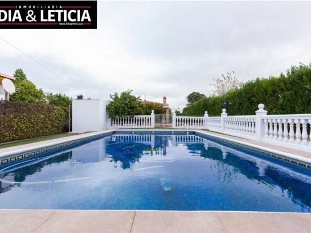 Casa en venta en Alcalá De Guadaíra, Andalucía