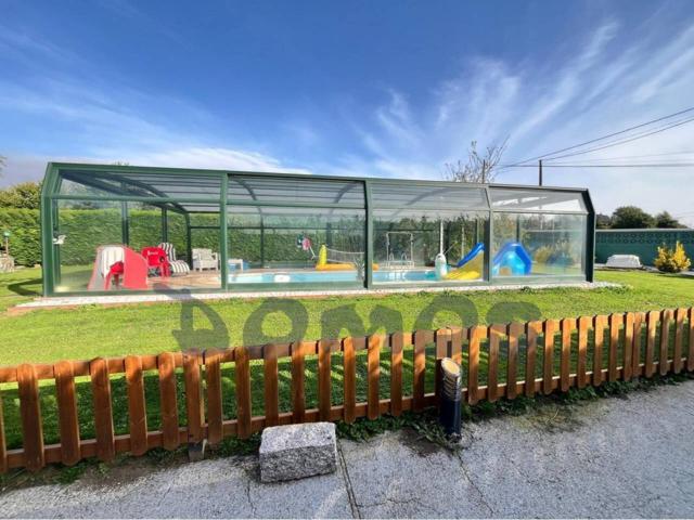 Chalet en venta en Outeiro de Rei, Lugo