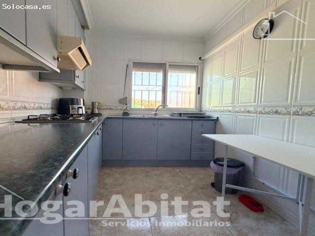 Casa en venta en Vilamarxant, València / Valencia