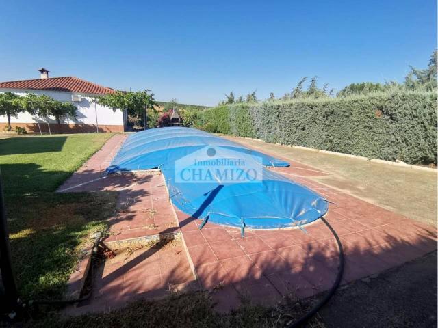 Chalet en venta en Villanueva De La Serena, Badajoz
