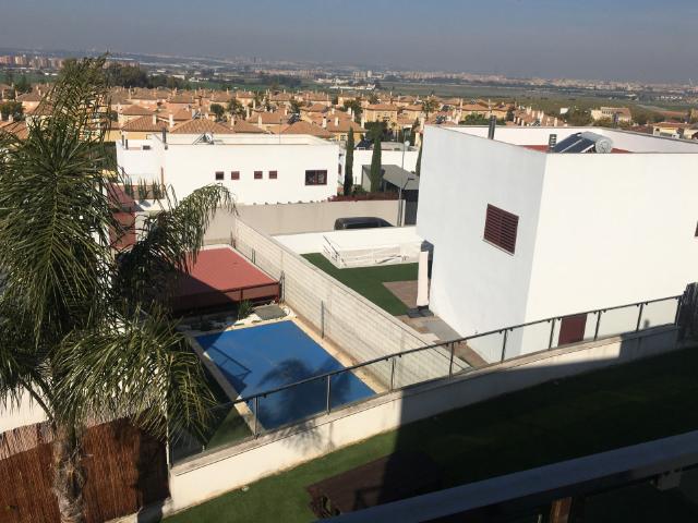 Casa en alquiler en Dos Hermanas, Olivar de Quintos
