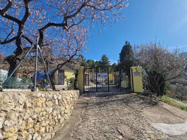 Casa en venta en Confrides, Valencia