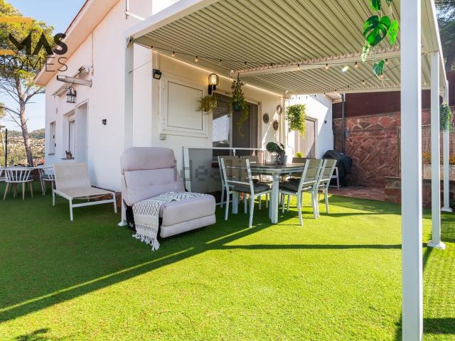 Casa en venta en Corbera De Llobregat