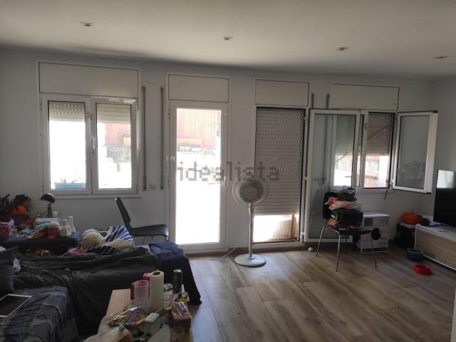 Casa en venta en Almeda, Cornellà De Llobregat