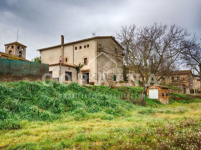 Casa en venta en Cornellà Del Terri, Santa Maria de Camós