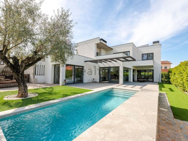 Casa en venta en Pla de l'Estany, Catalunya