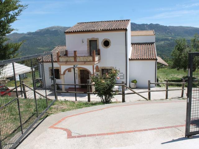 Casa en venta en Serranía de Ronda, Andalucía