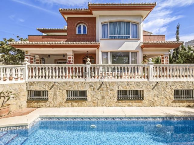 Casa en venta en Torrequebrada, Costa del Sol Occidental