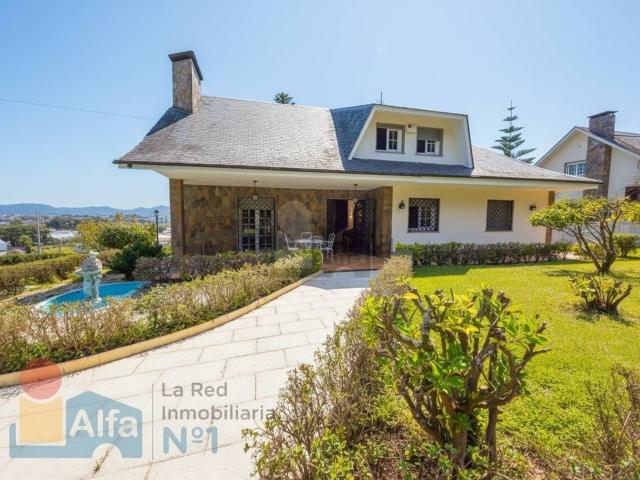 Casa en alquiler en Coruxo, Vigo