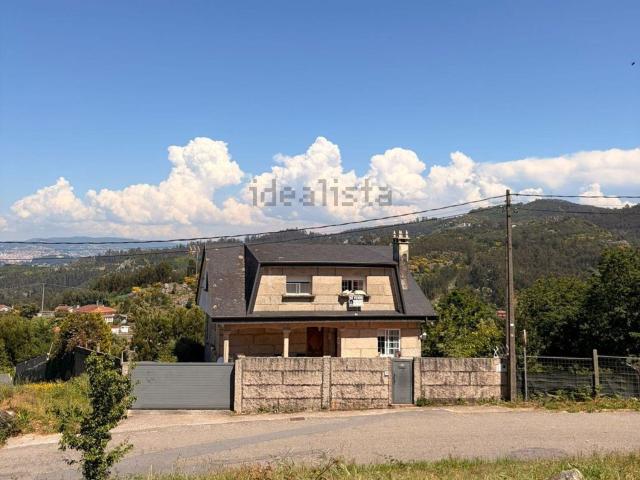 Casa en venta en Coruxo, Vigo