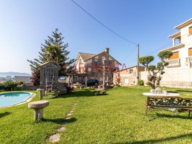 Casa en venta en Coruxo, Vigo