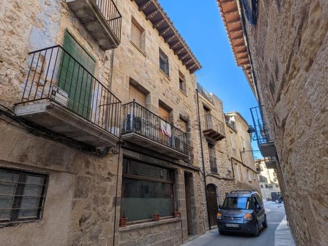 Casa en venta en Cretas, Teruel