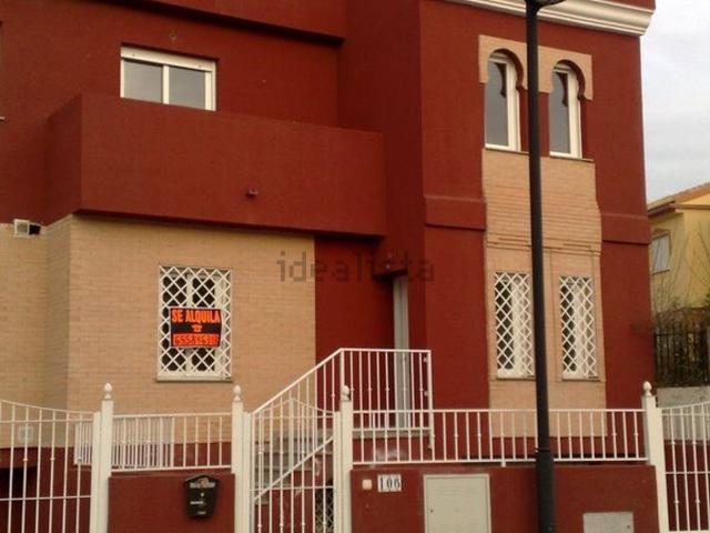 Casa en alquiler en Cúllar Vega, Granada