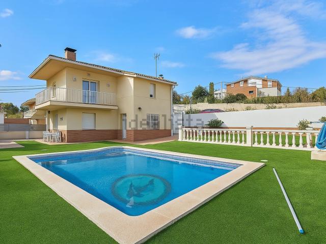 Casa en venta en Cunit