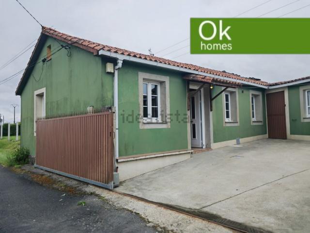 Casa en venta en Lurdes, Betanzos