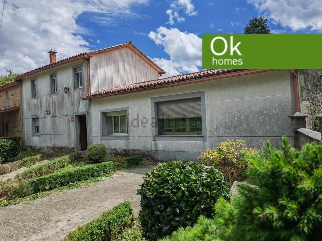 Casa en venta en Lurdes, Betanzos