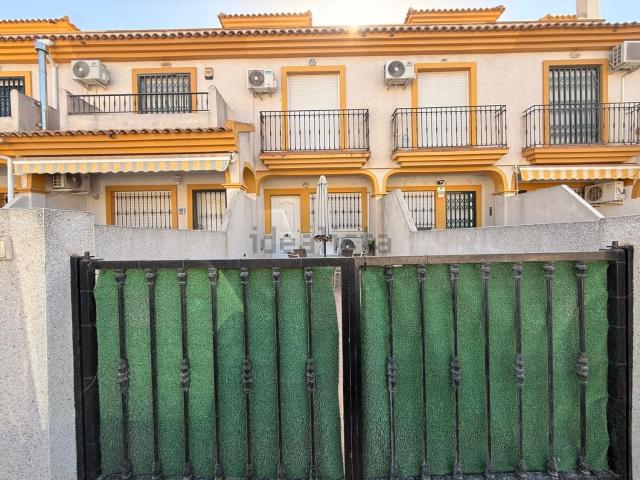 Casa en venta en Daya Nueva, Alacant / Alicante