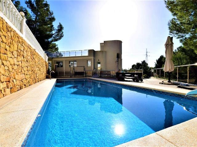 Casa en venta en la Marina Baixa, Valencia
