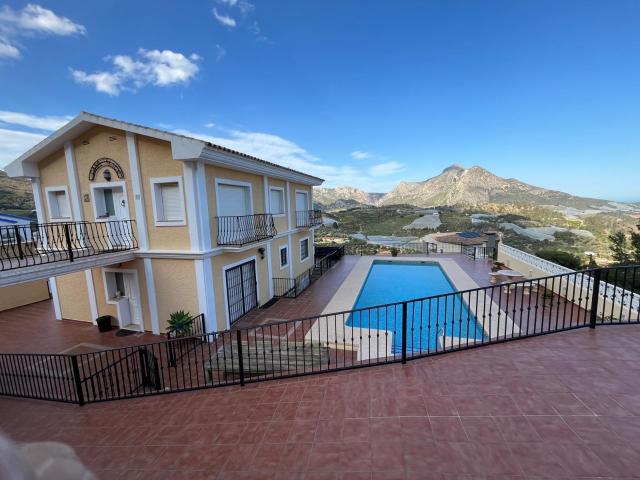 Casa en venta en Callosa D'en Sarrià, Urbanització L'Almèdia