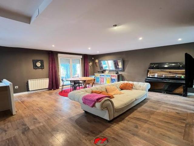 Casa en venta en Velilla De San Antonio, Madrid