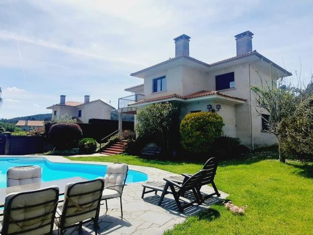 Villa en venta en Tui