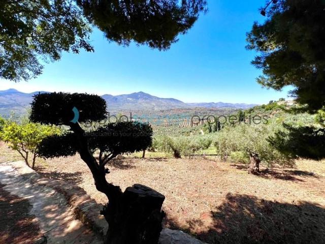 Villa en venta en Bélmez De La Moraleda, Bélmez