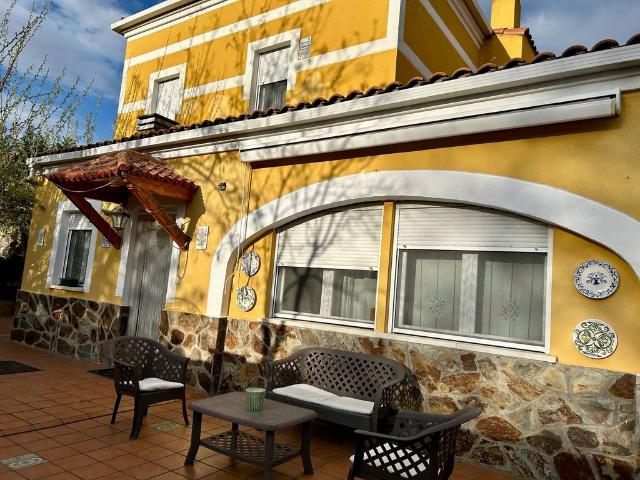 Chalet en venta en Cabanillas Del Campo, Castilla-La Mancha