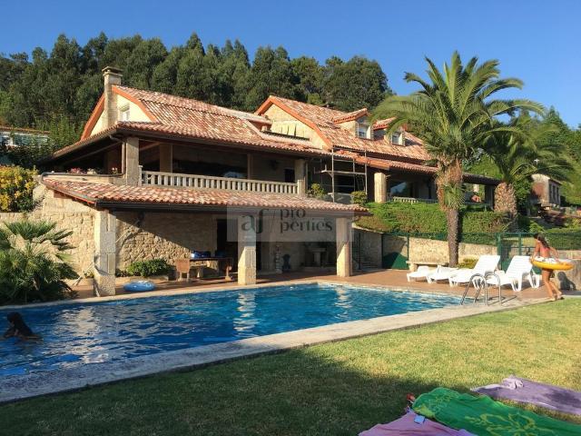 Chalet en venta en Poio, Pontevedra