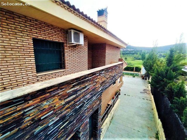Casa en venta en Ceres Golf, Cáceres