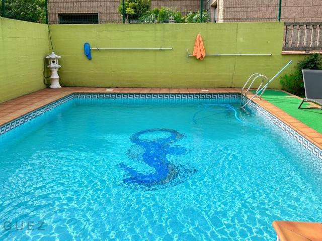 Chalet en venta en Bembrive, Vigo