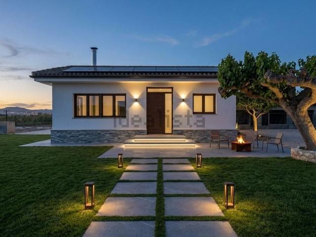 Casa en venta en Deltebre, Tarragona