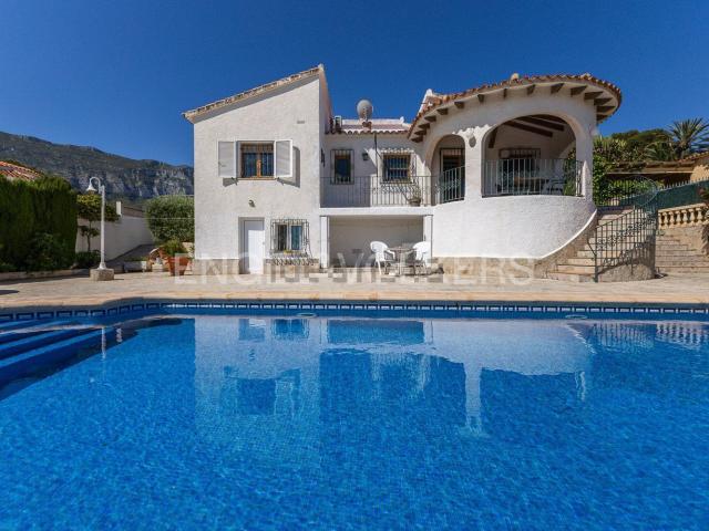 Casa en venta en les Rotes, la Marina Alta