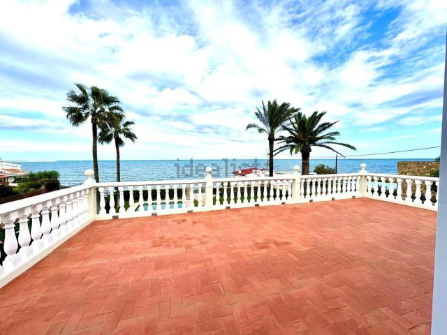 Casa en alquiler en Dénia, les Rotes