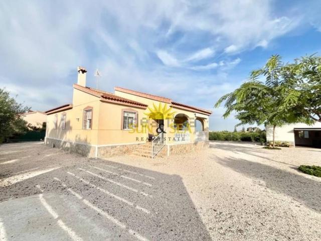 Casa en alquiler en Dolores, Valencia