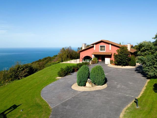 Casa en venta en Mendebaldea, Donostia-san Sebastián