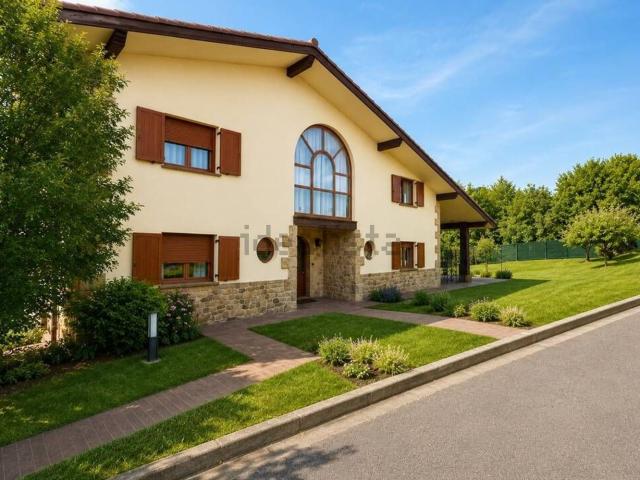 Casa en venta en Mendebaldea, Donostia-san Sebastián