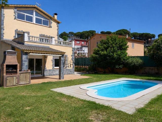 Casa en venta en Can Massuet del Far i el Far, Maresme