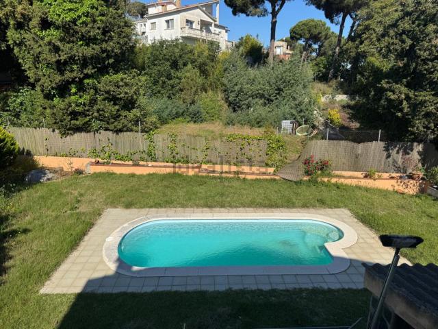 Casa en venta en Can Massuet del Far i el Far, Maresme