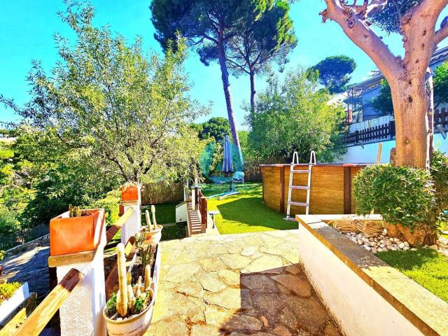 Casa en venta en Can Massuet del Far i el Far, Maresme